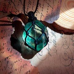 Fairy's Kiss | Green Fluorite Healing Crystal Pendant Necklace - Cerapoet