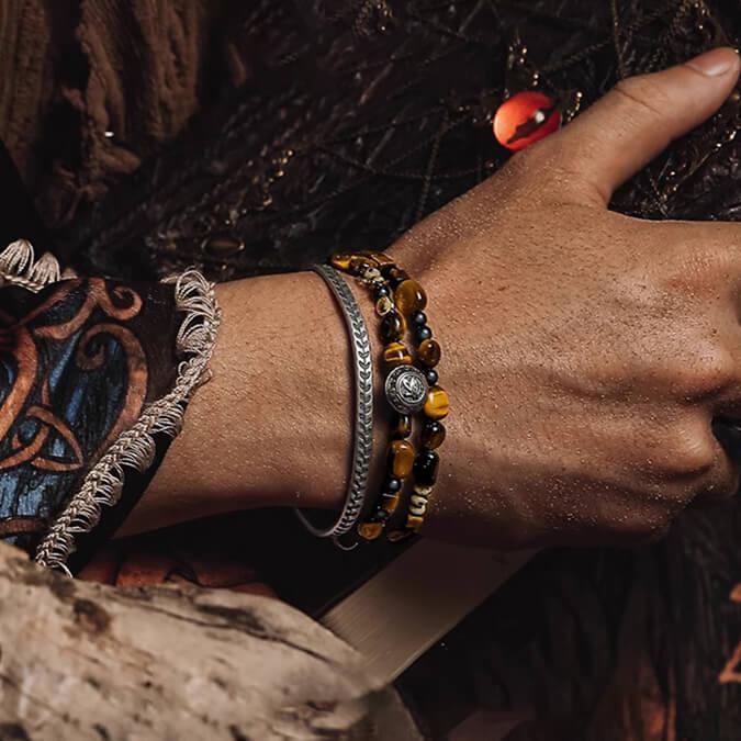  Obsidian for protection, Tiger's Eye for fortune, the Horus bracelet, a guardian for men!